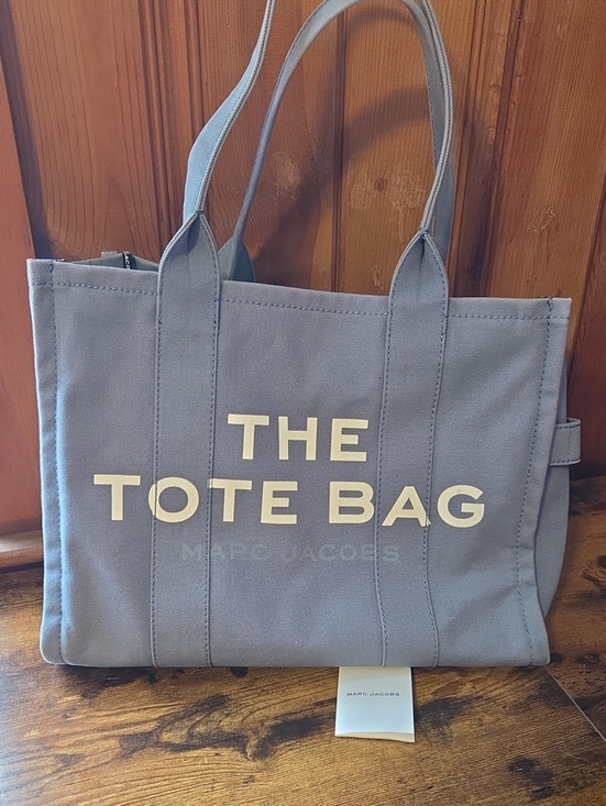 Marc Jacobs Handbags - Marc Jacobs THE TOTE BAG LARGE light blue canvas. Good Condition!